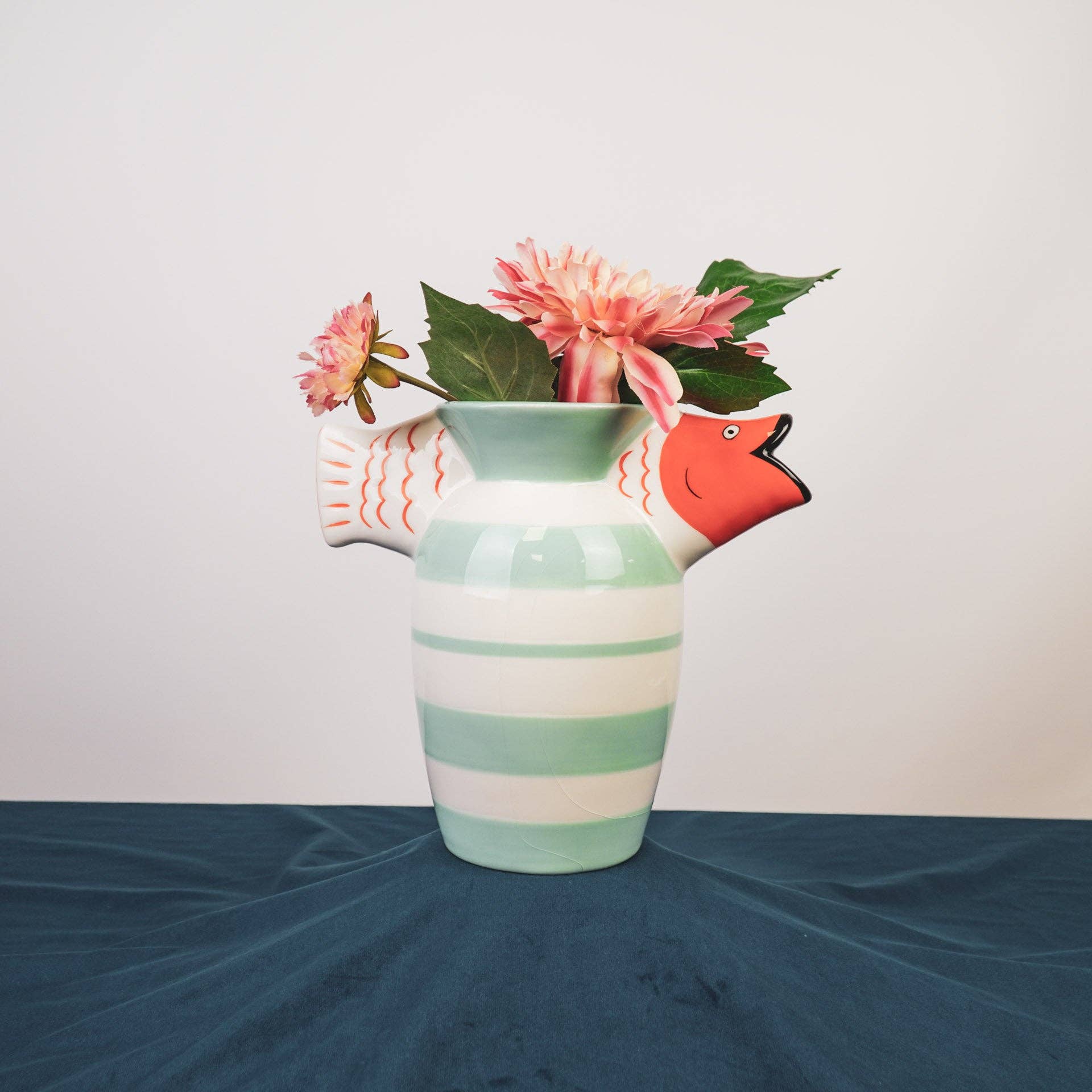 Housevitamin bv - Wholesale Vase - Vase - Fish- Dolomite -Mint/White/Orange -23x12.5x21cm5