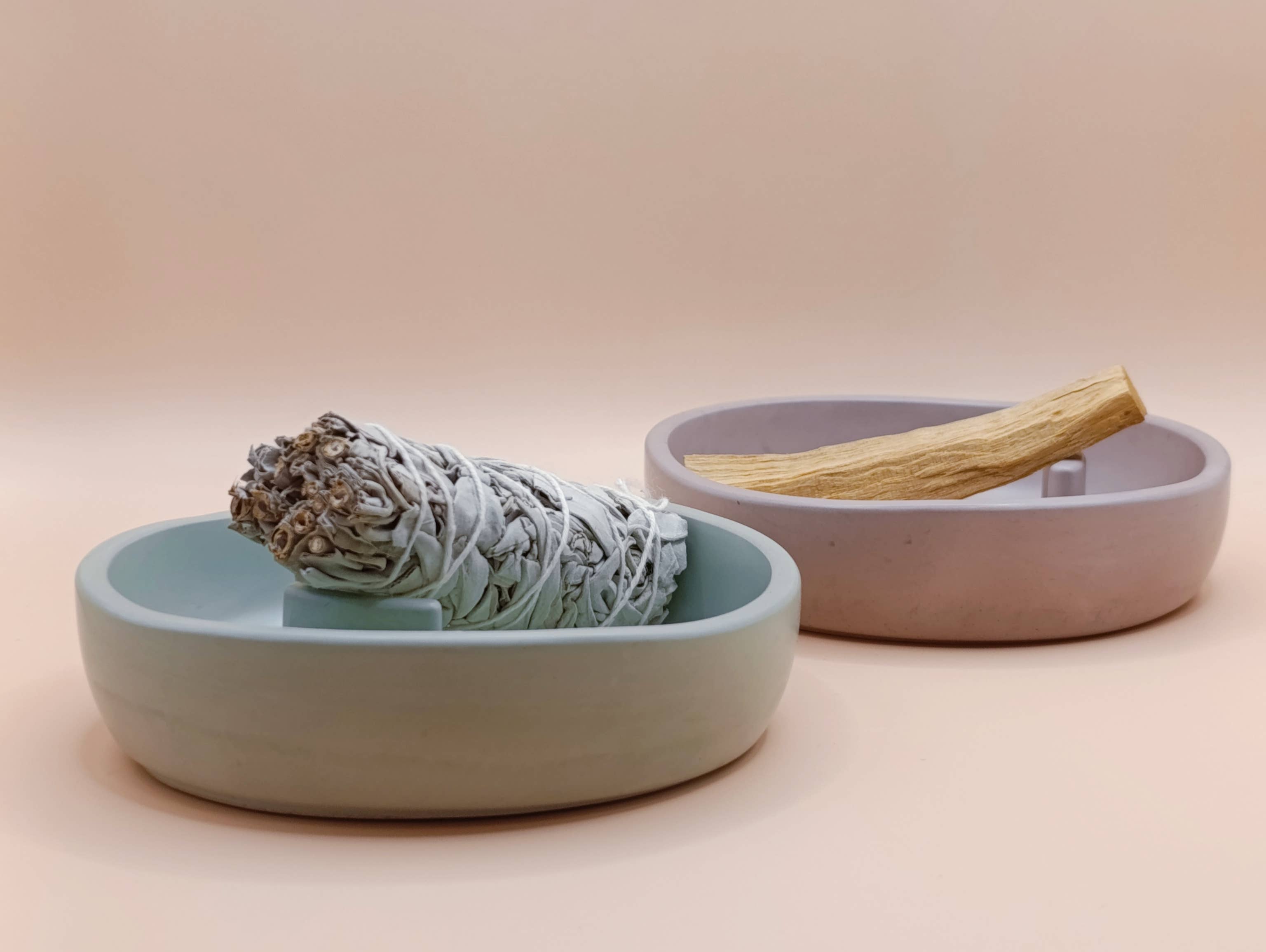 Interstellaire Créations - Wholesale Sage Bundle - White sage support, smudging stick, palo santo4