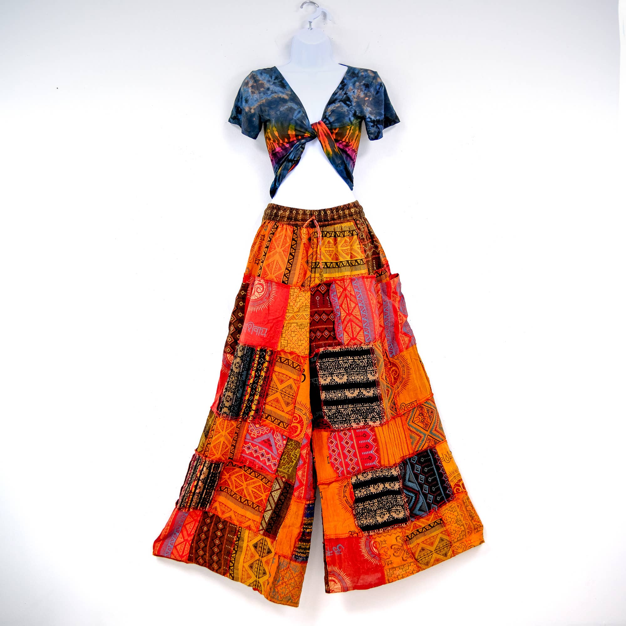 Karma Nepal Crafts – Großhandel Hose – Damen – Handgewebte bunte Boho-Palazzo-Hose aus Patchwork2