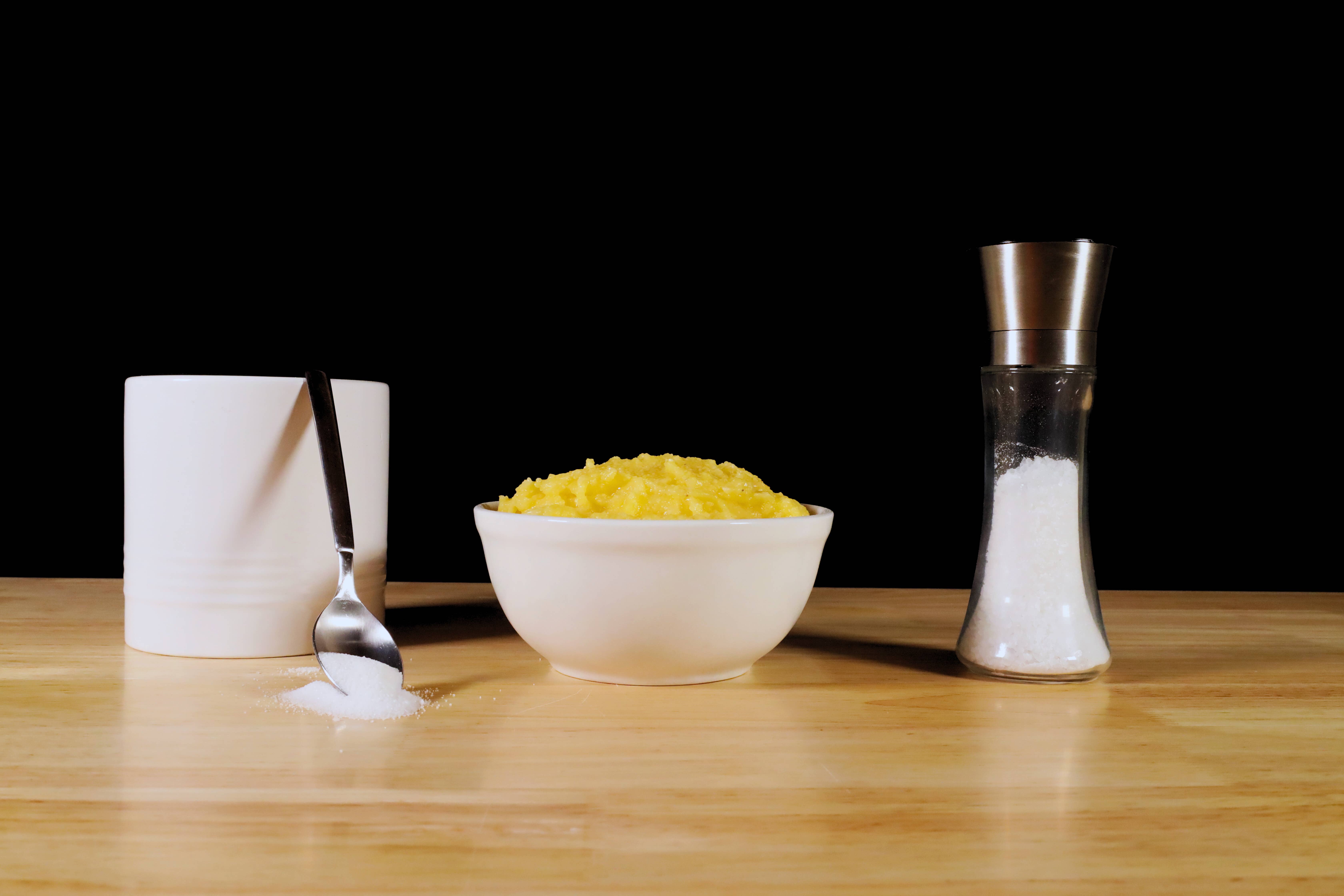 Julia's Southern Foods, LLC - Vente Gruau de maïs - Grain jaune de style sol en pierre2