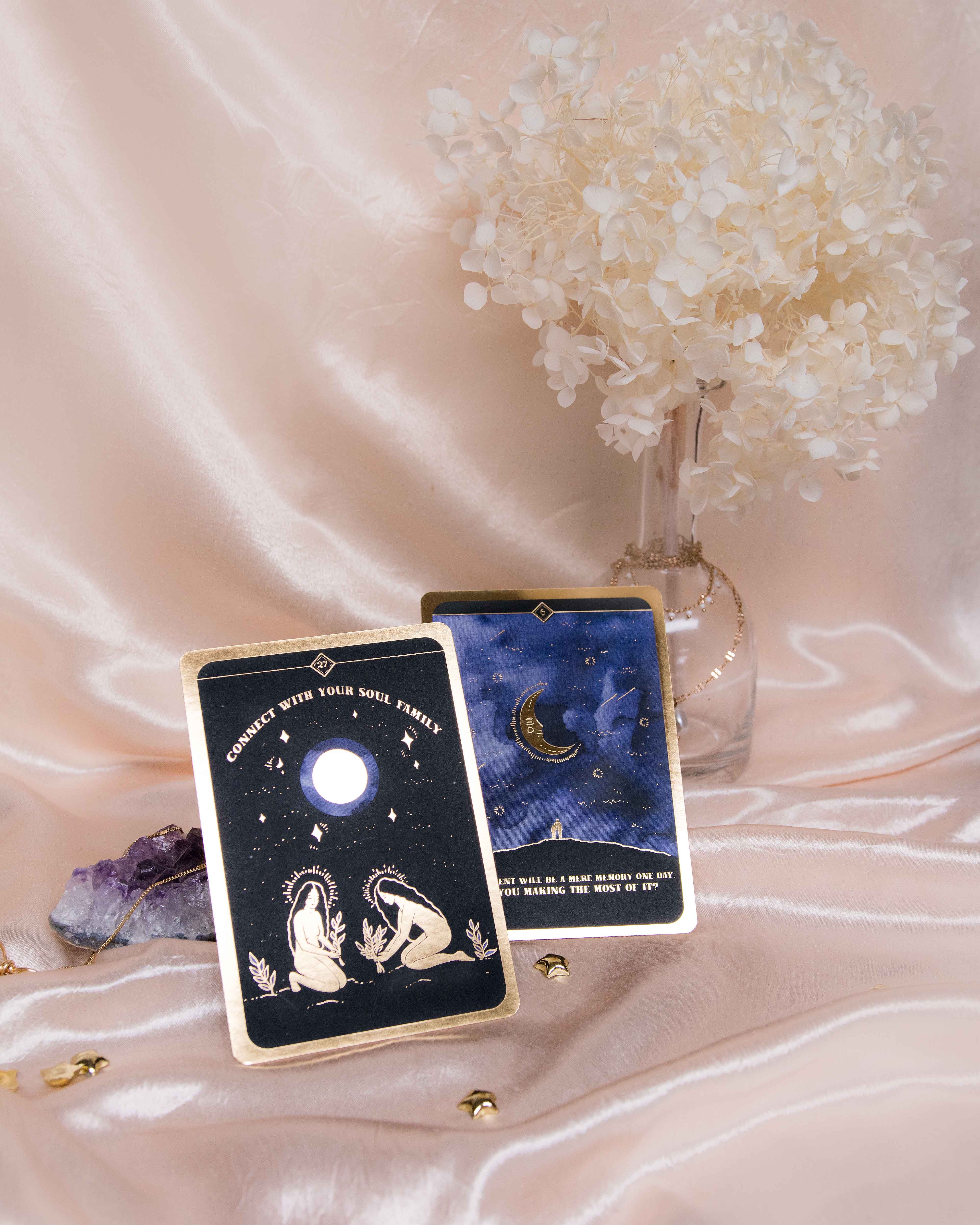 DreamyMoons - Wholesale Tarot Cards - Soul Whispers Gold Foiled 33 Card Deck4