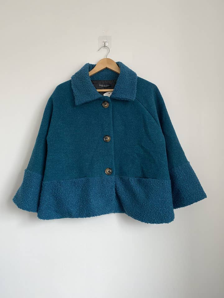 ORNELLA PARIS - Wholesale Jacket - Women's - Buttoned wool jacket BLL-V990101