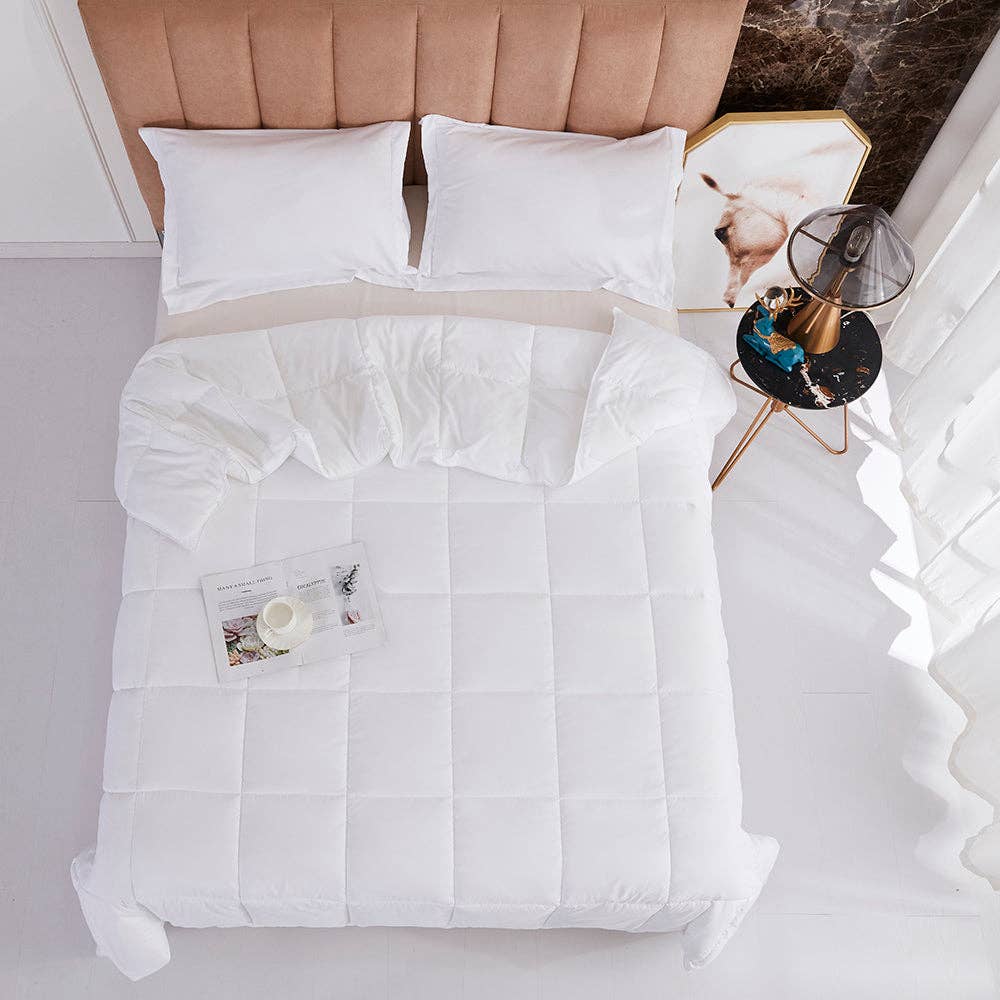 HIG - Wholesale Bedding Set - All Season Lightweight Down Alternative Comforter Set1