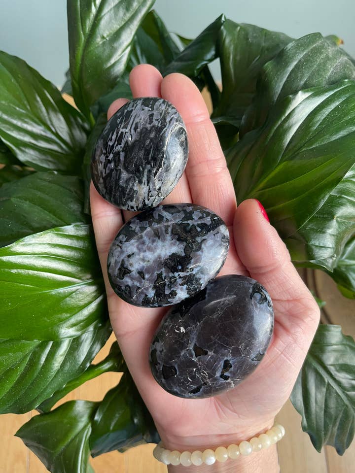 Indigo Gabbro Palm Stone, Crystal Palm Stone for wholesale by Tumbledshop