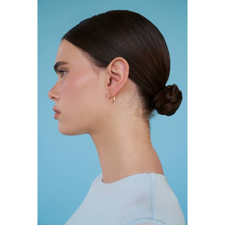 Lili Claspe - Wholesale Ear Jackets/Climbers - Smooth Tusk Ear Jacket