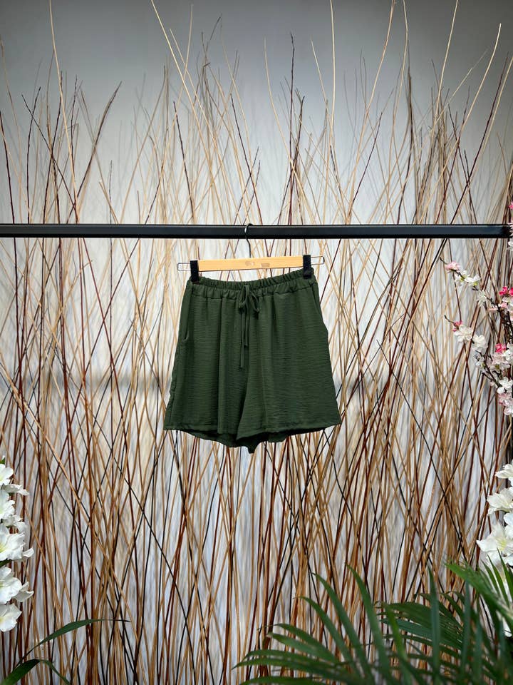 L'Emotion - Wholesale Shorts - Women's - Wide Cut Adjustable Bow Shorts