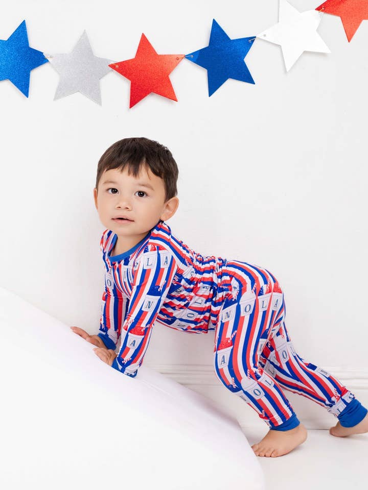 Conjunto largo de dos piezas de bambú Rojo, Blanco y Sno-Balls para venta al por mayor de Pearls & Pelicans