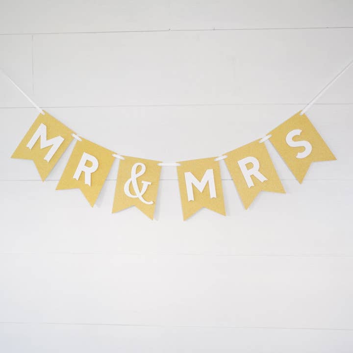 Mr & Mrs for wholesale by Decomod
