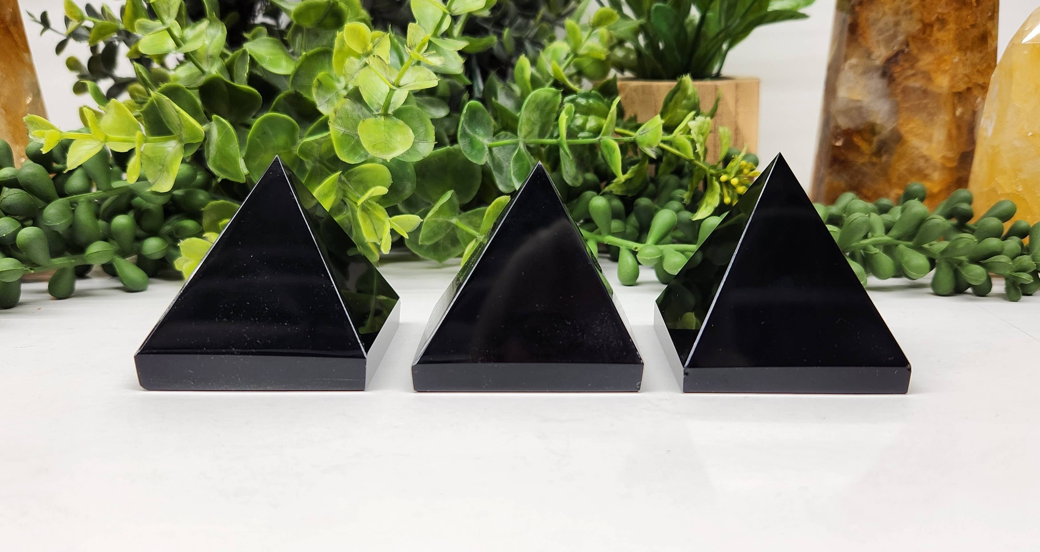 Meraki Gemstones - Wholesale Spiritual Stone/Crystal - Black Obsidian Polished Semi-Precious Gemstone Pyramid -5cm1