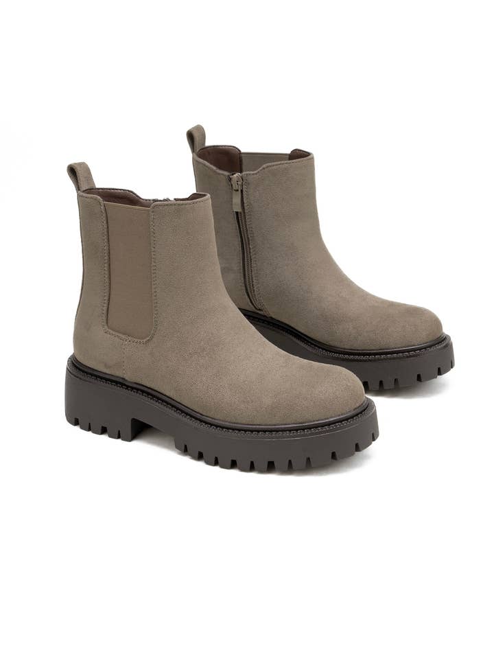 C'M PARIS - Wholesale Chelsea Boots - Women's - Chelsea Boot in Suedette with Platform Sole 683351