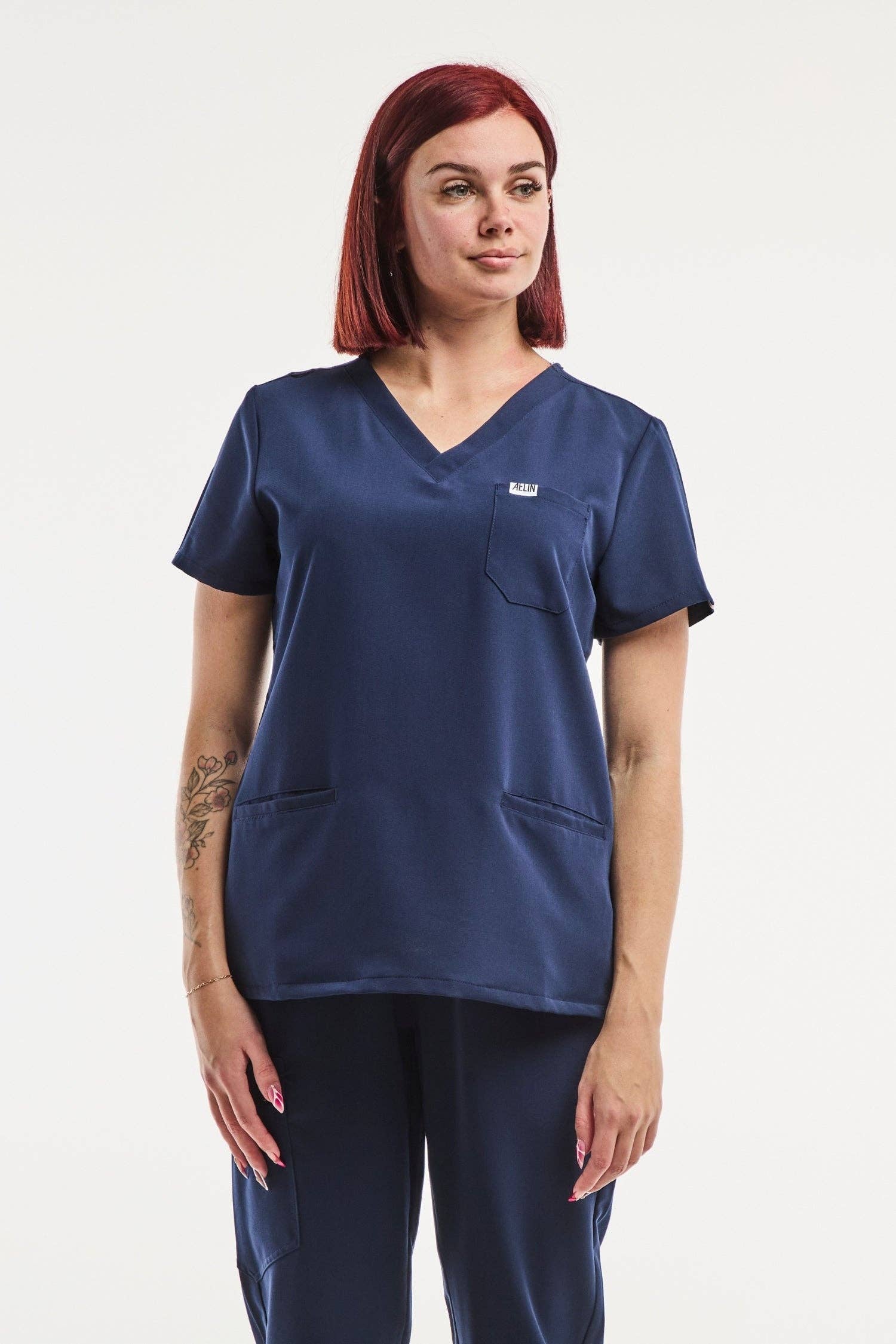 AELIN - Wholesale Healthcare Uniform - Women's - Paris - Tunique Médicale Stretch - Femme - Bleu Marine3