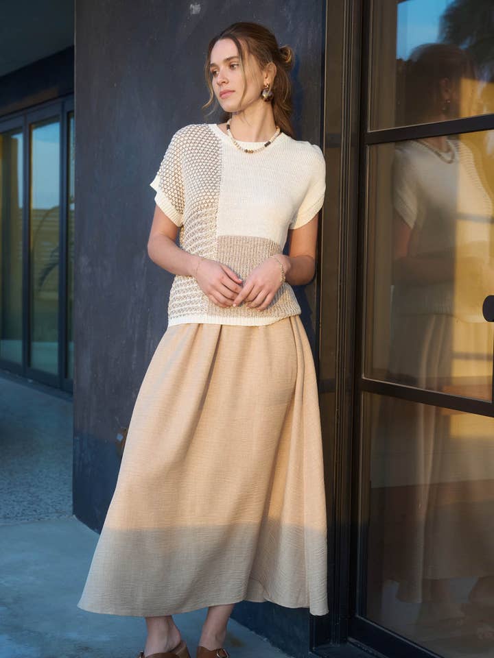 HIGH ELASTIC WAIST MIDI SKIRT WITH POCKETS for wholesale by Blu Pepper