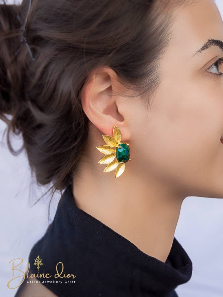 Orecchini in foglia d'oro con pietra di zaffiro naturale | Orecchini natura per la vendita all'ingrosso da parte di BlaineDor