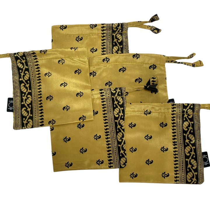 House of Kraft - Wholesale Gift Bag Set/Pack - Gift Pouches | Upcycled Silk Pouch | Pack Silk Gift Pouch39