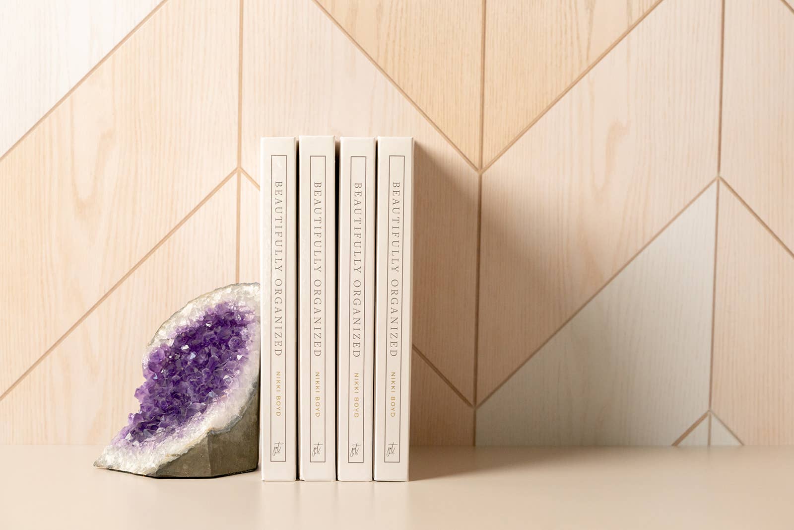 Paige Tate & Co. – wholesale Home & garden book – Beautifully Organized (White Coffee Table Books)2