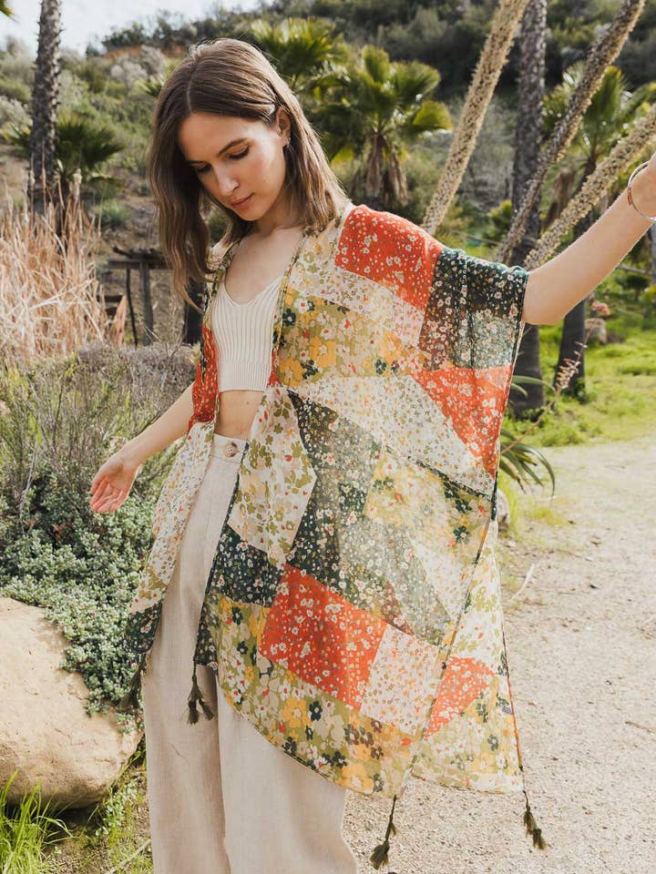 Leto Accessories - Wholesale Kimono - Women's - Cowgirl Vibrant Floral Kimono Wrap for Effortless Style