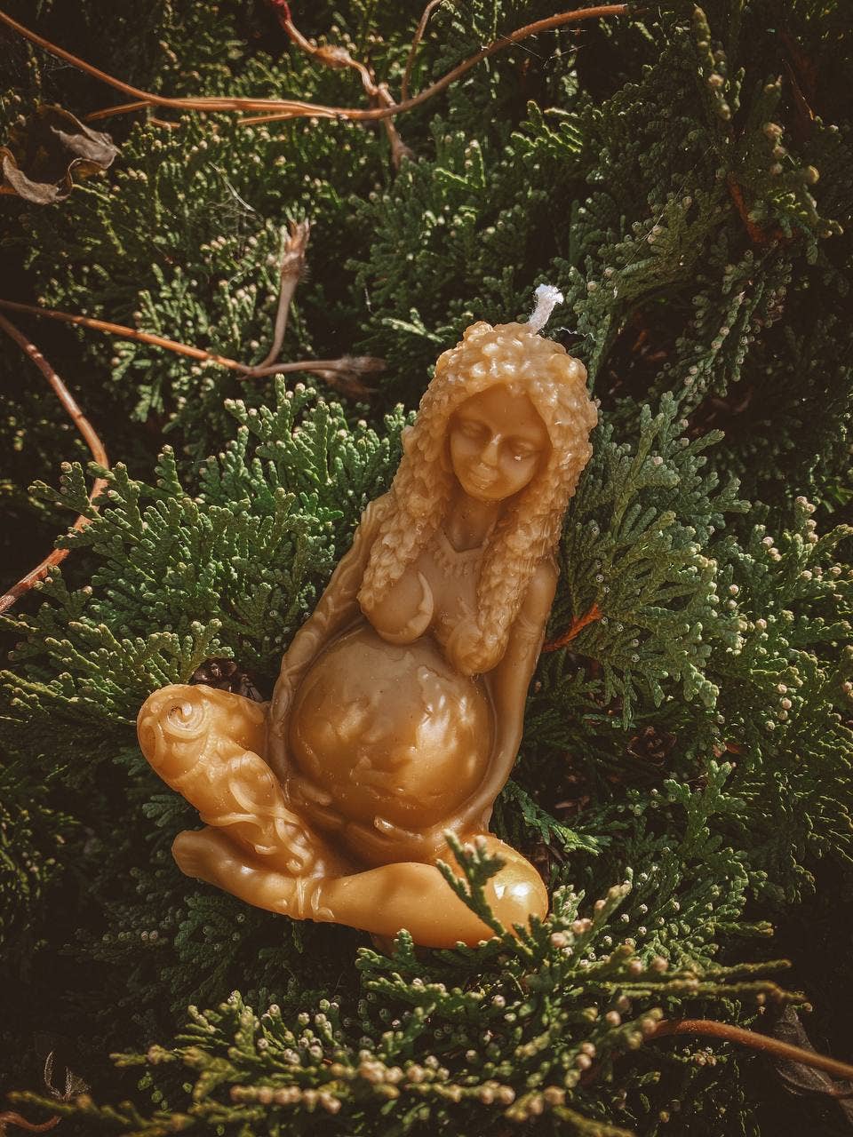 whatever workshop - Wholesale Novelty Candle - Beeswax candle Goddess of the earth Gaia9