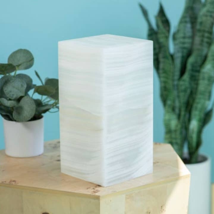 Stone Fusion - Wholesale Accent/Desk Lamp - White Banded Onyx Lamp