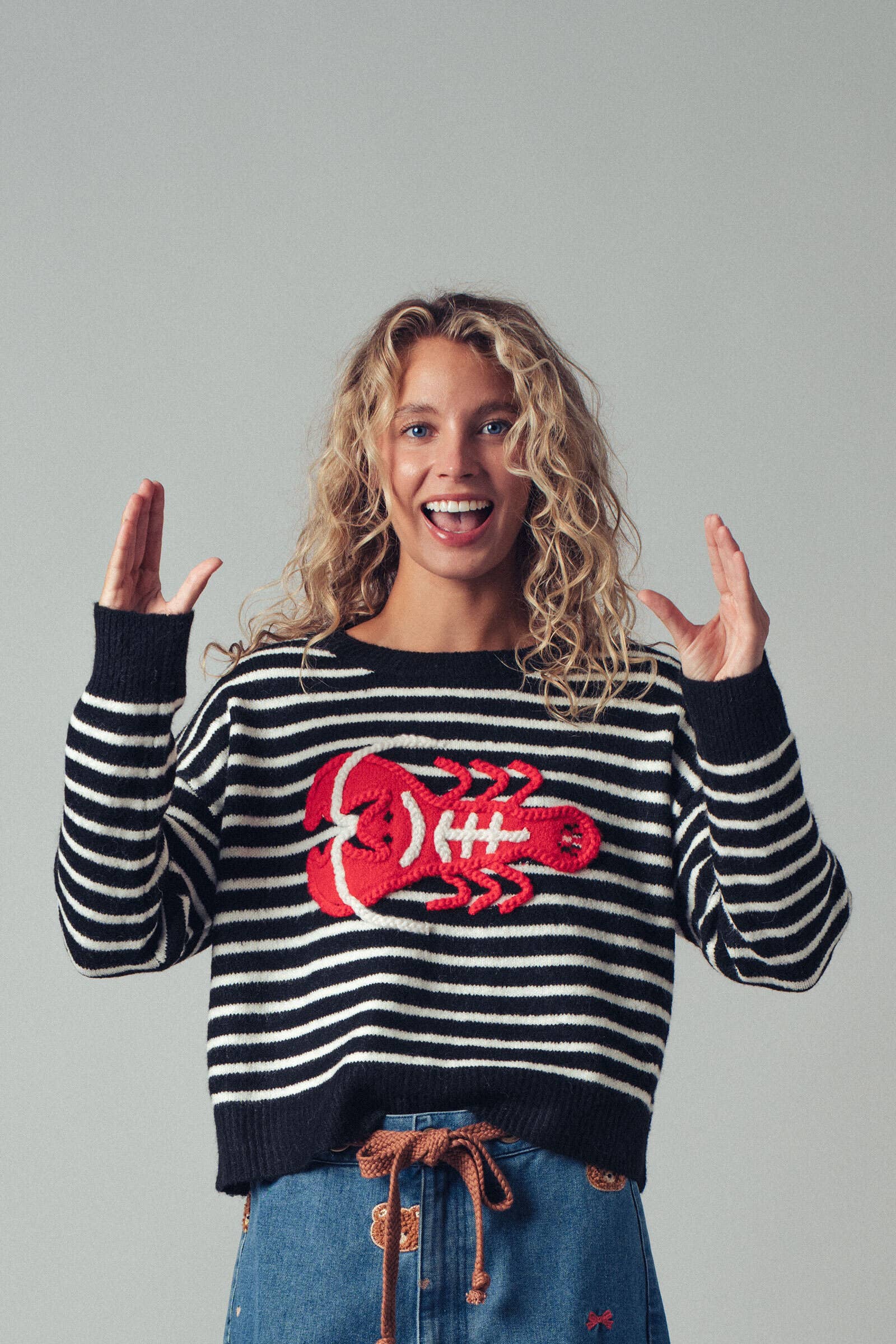 Urban Daizy - Vente Pull en maille – femme - Pull à déclaration nautique avec homard rouge brodé3