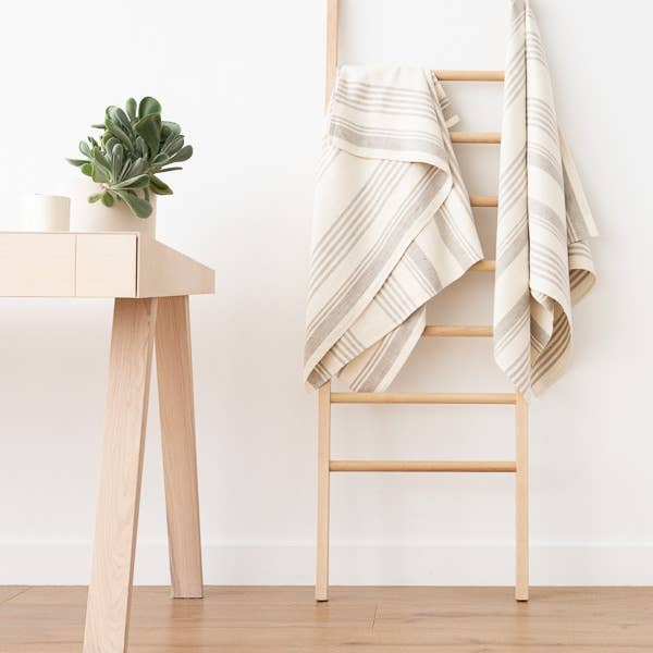 LinenMe - Wholesale Bath Towel - Linen Bath Towel Cream Linum2