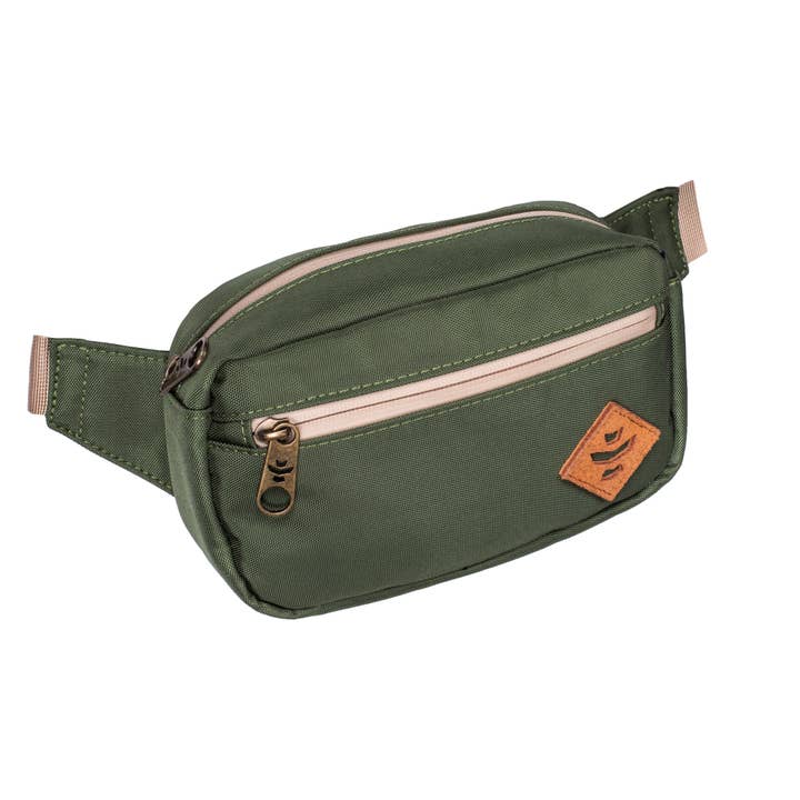 Revelry Supply - Wholesale Crossbody Bag - Women's - The Companion Crossbody3