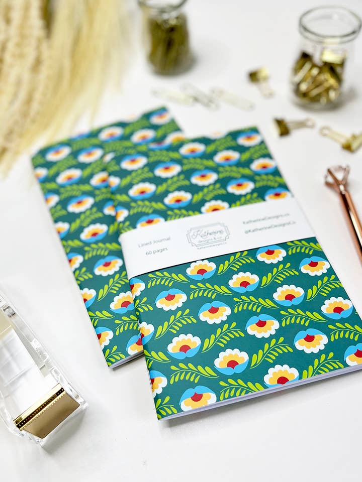 Diário floral dançante, páginas em branco ou pautadas, 8,5x5,5 por atacado de Katherine Designs & Co.