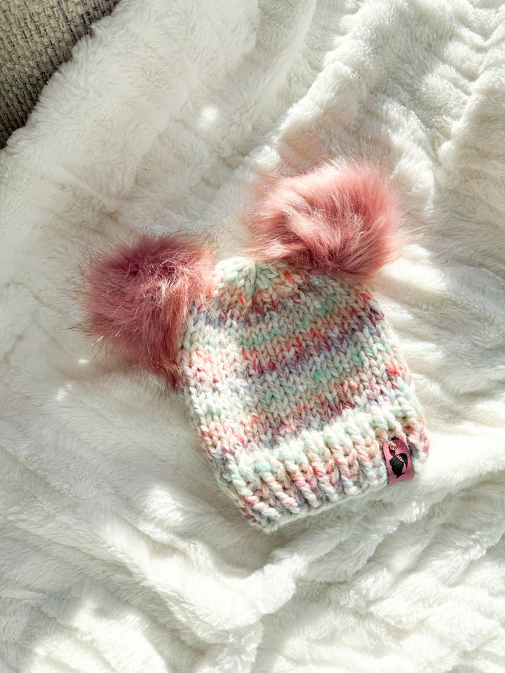 Bonnet tricoté à la main 6-12 mois✨ pour la vente par Knot Kinky HairTies