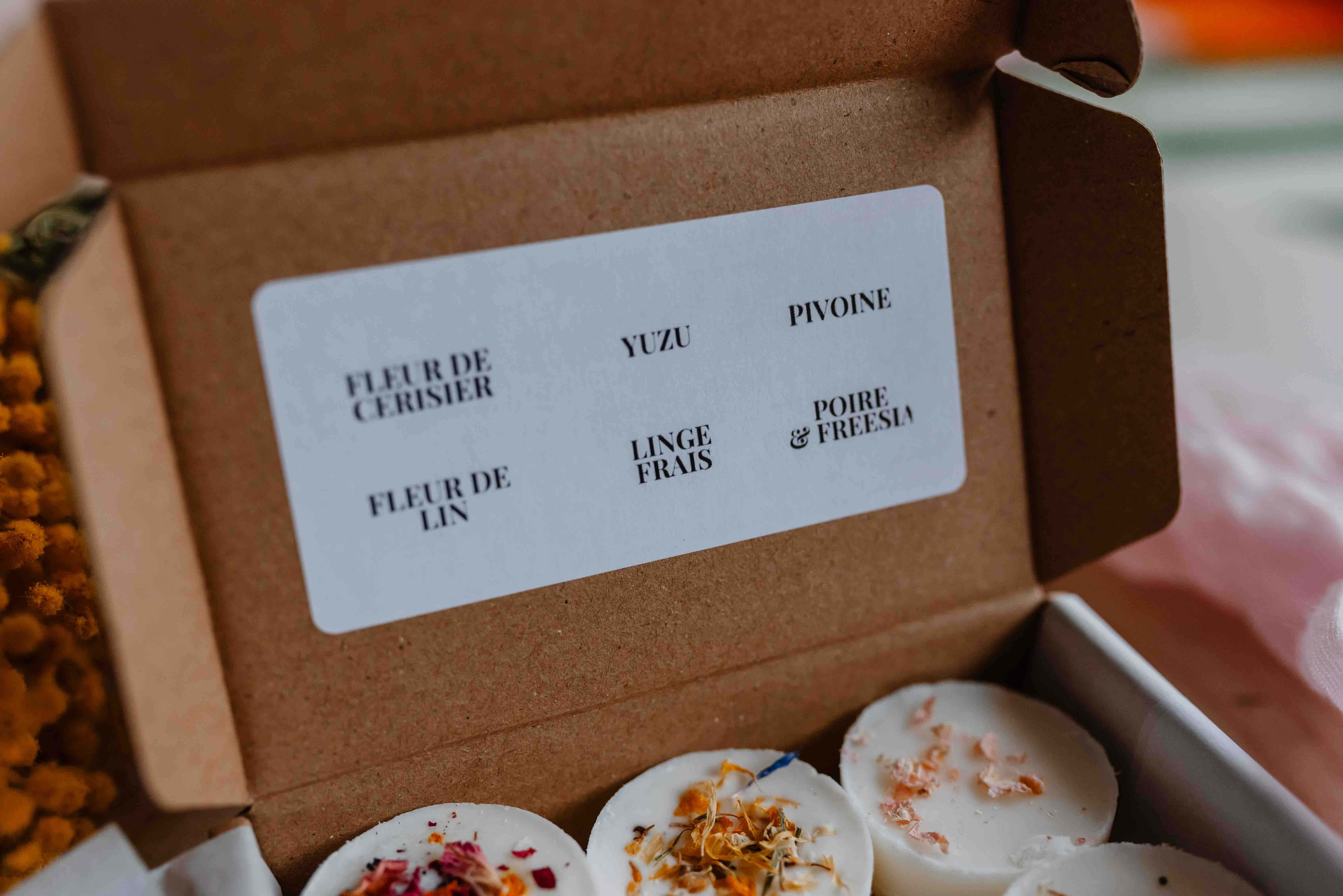 WILD CHILD Bougies & Co – Großhandel Schmelzwachs – Spring Box – 6 Fondant-Scheiben mit ca. 30 Stunden Brenndauer6