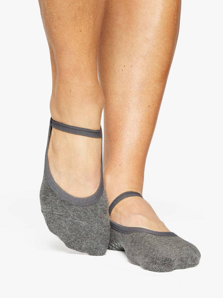 Damensocken Karina mit Grip – Rutschfester Baumwoll-Mix für Pilates & Barre für den Großhandel von Pointe Studio