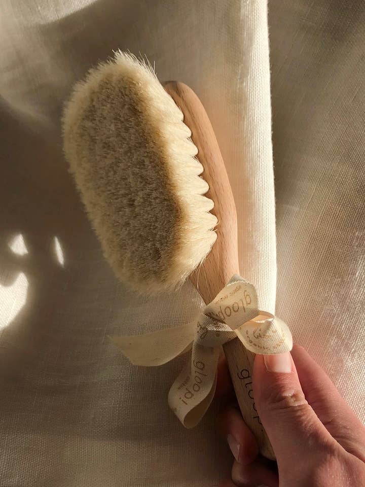Brosse naturelle très douce pour bébé pour la vente par gloop!