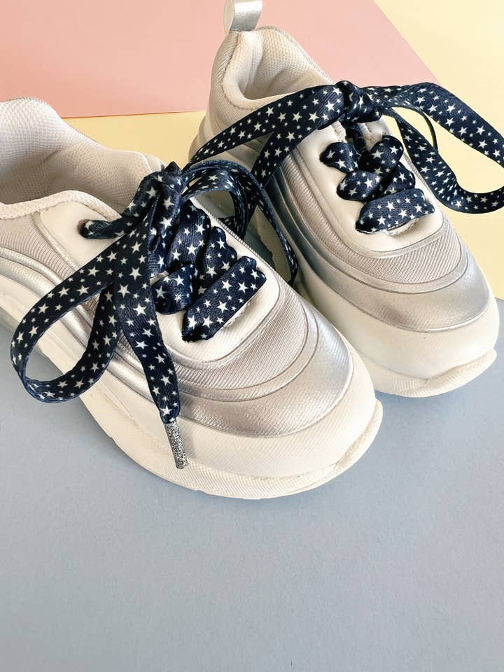 The Shoelace Brand - Vente Lacets – enfant et bébé - Lacets Étoilés pour Enfants – Pas Brillants avec Étoiles ⭐1