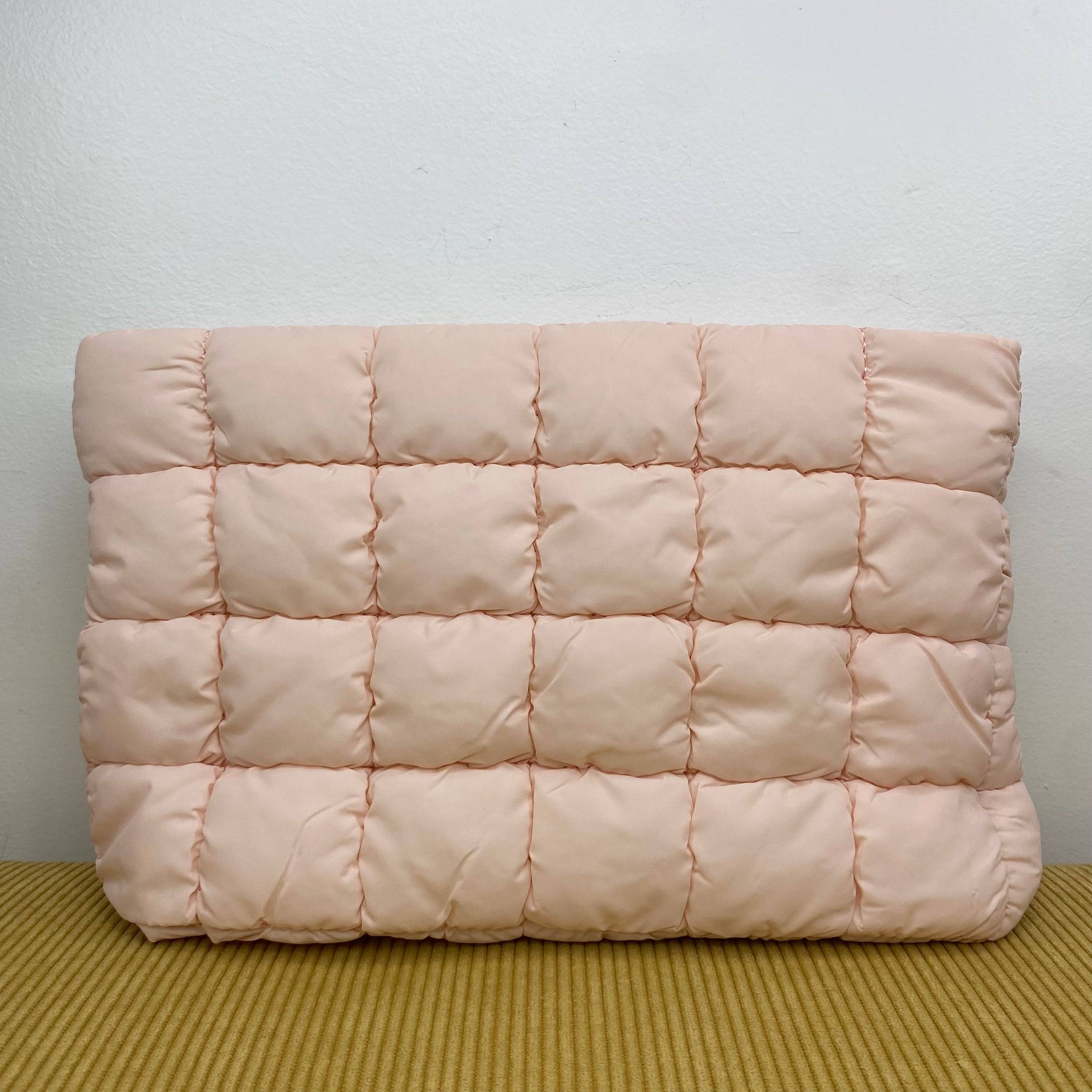 Hive Supply - Wholesale Pouch - Women's - Puffer Pouch24