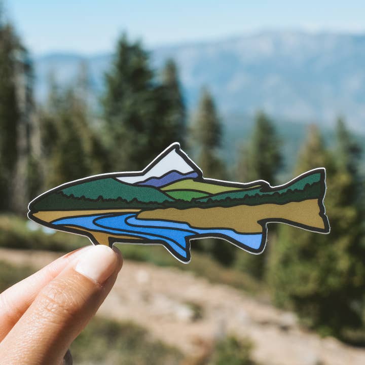 Poisson truite arc-en-ciel | Autocollant pour la vente par Roaming Heart