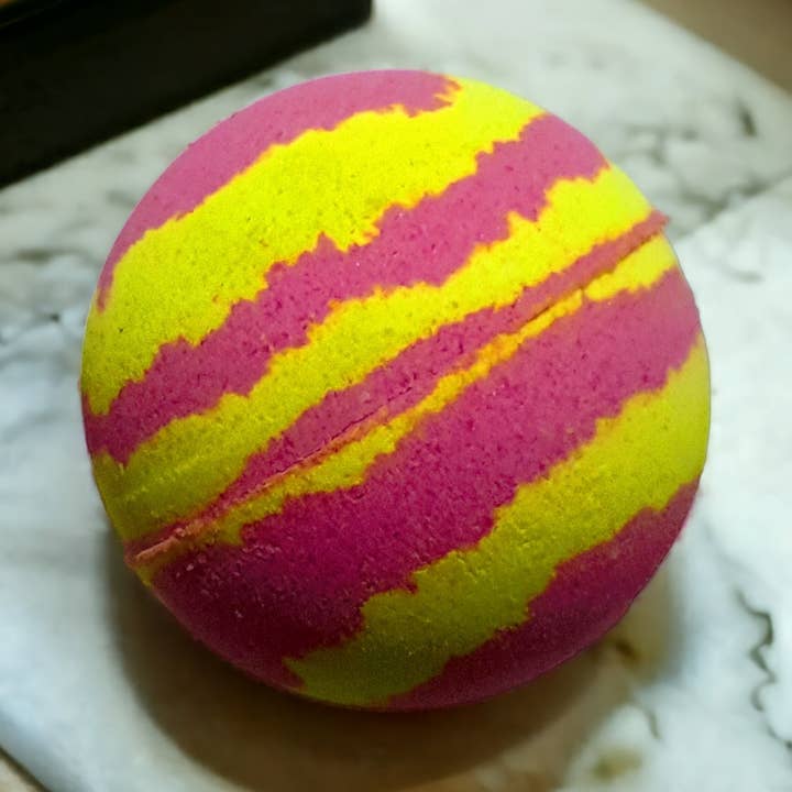 Fig & melon Bath Bomb for wholesale by Gettin Fizzy With It