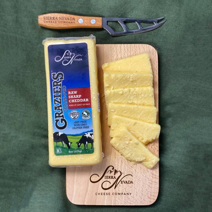 Sierra Nevada Cheese Company - Wholesale Cheese - Graziers Raw Milk White Cheddar Sharp 12/ 8 Oz1