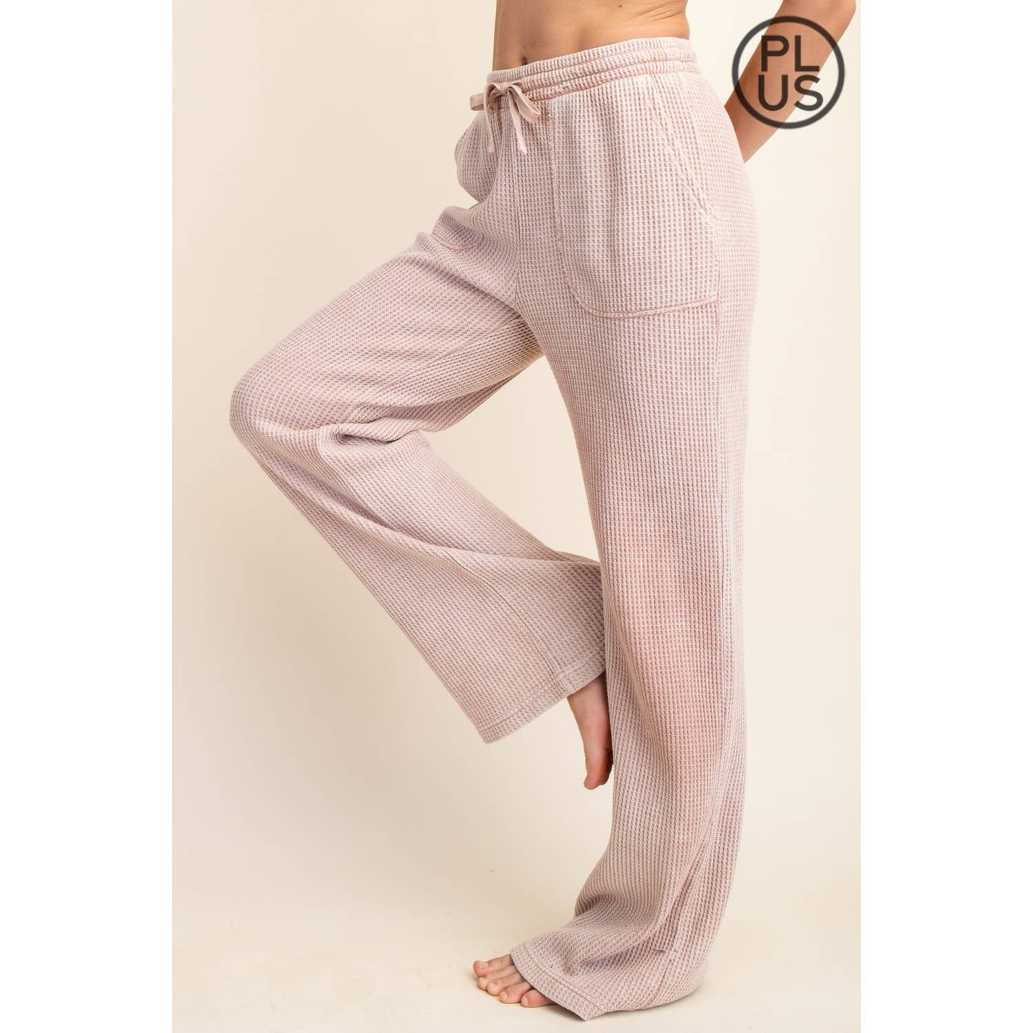Rae Mode - Vente Pantalon de sport – femme - PANTALONS DE SURVÊTEMENT DROITS GAUFRÉS DÉLAVÉS AUX MINÉRAUX DE GRANDE TAILLE7