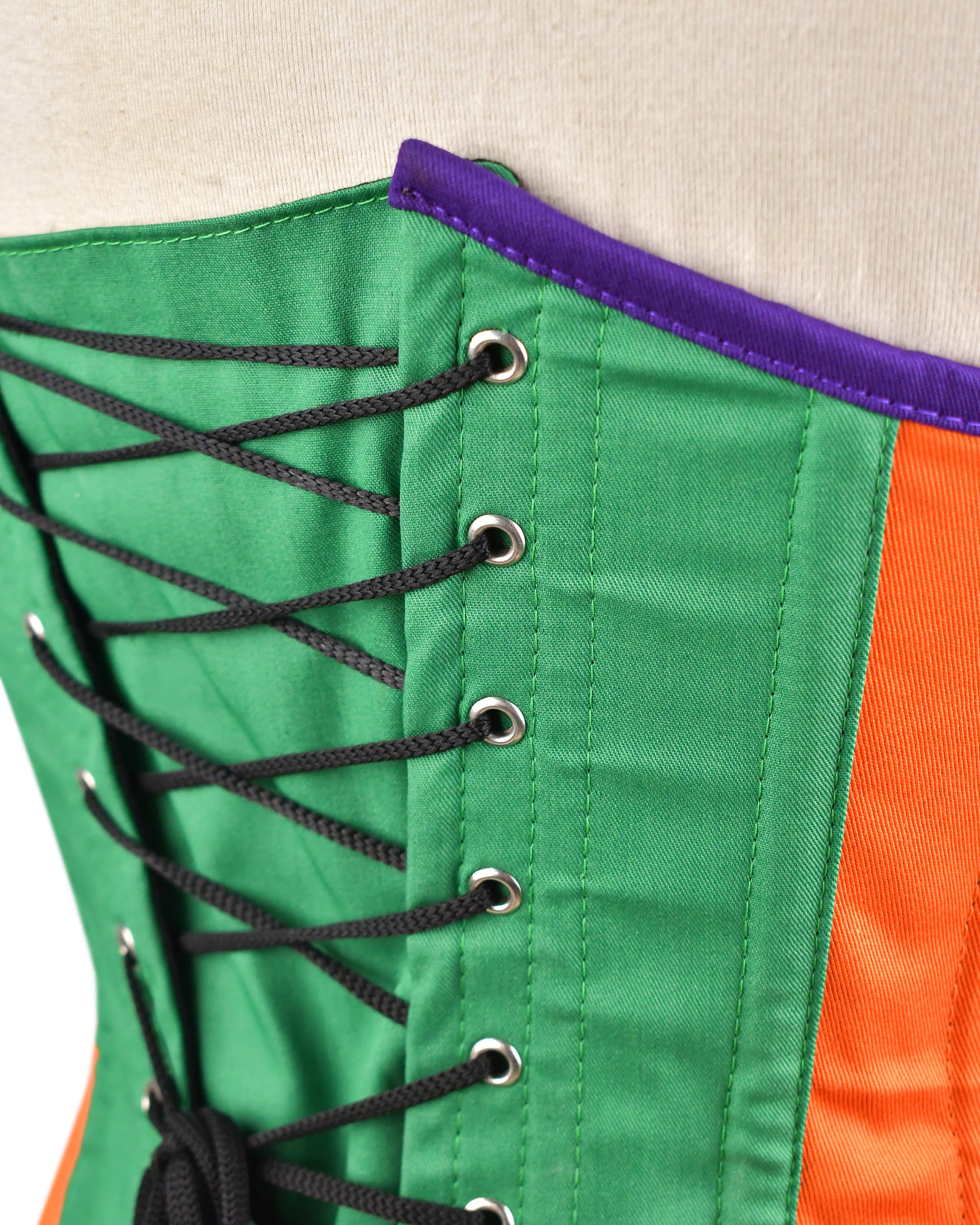 Arcobaleno Corsetto Medievale Artigianale Unico con Stecche in Acciaio e Chiusura Frontale a Busk in vendita all'ingrosso su Faire2