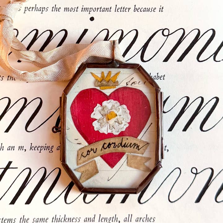 Maris Mirum - Wholesale Ornament - Cor Cordium ~ Art Locket Heart Vintage Decor Handmade 0