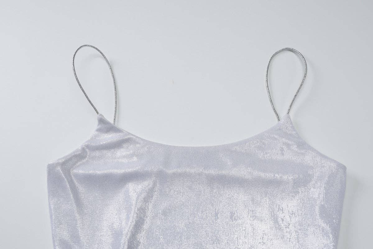 Argent Robe Maxi Fendue Froncée Nouvelle Déesse Sultry 2025 en vente sur Faire8