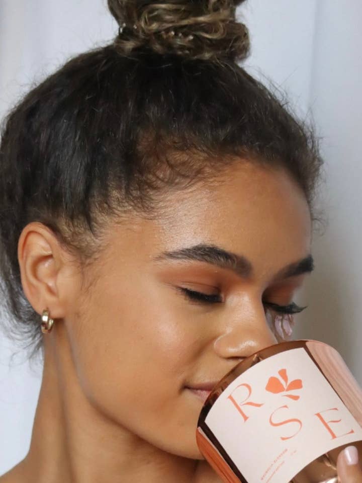 Magnolia Blossom Candle for wholesale by ROSE ORLEANS