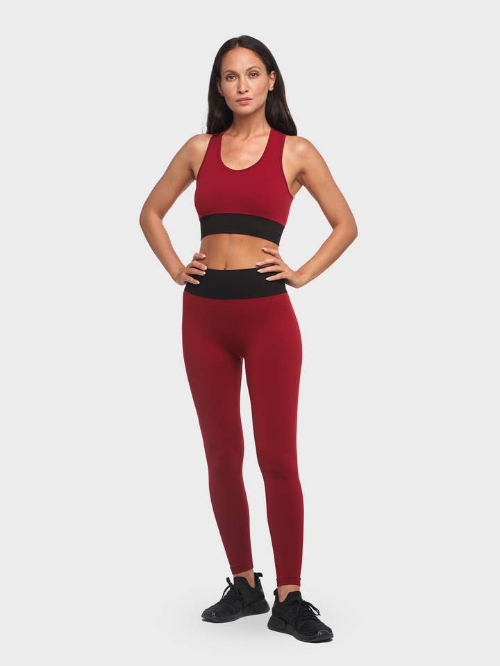 Completo Sportivo Donna in Tessuto Tecnico – BRB Top + Leggings Rhubarb | Heart and Soul for wholesale by HEART and SOUL