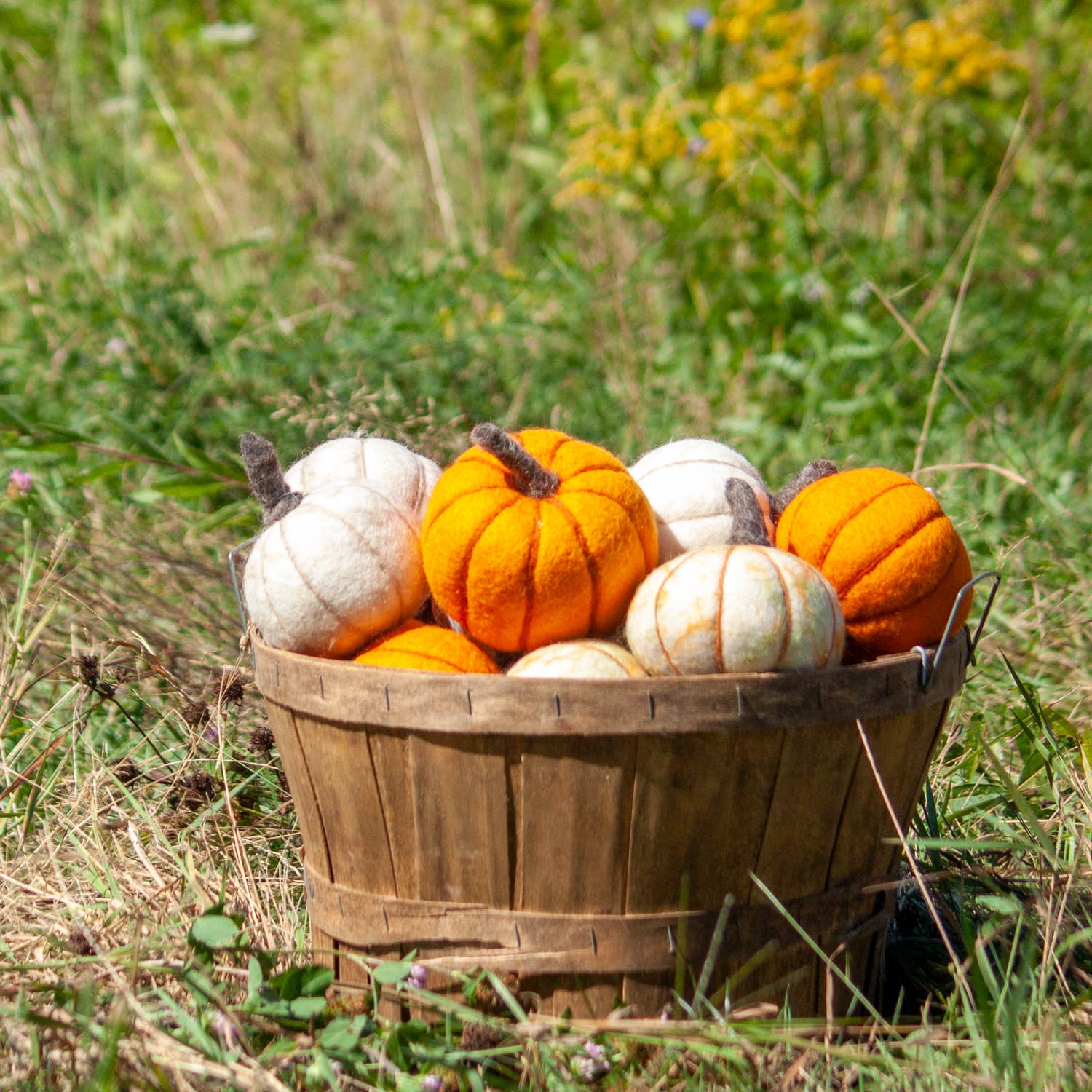 dZi Handmade - Wholesale Decorative Tabletop Object - Fairy Pumpkin, 4.5"dia.3