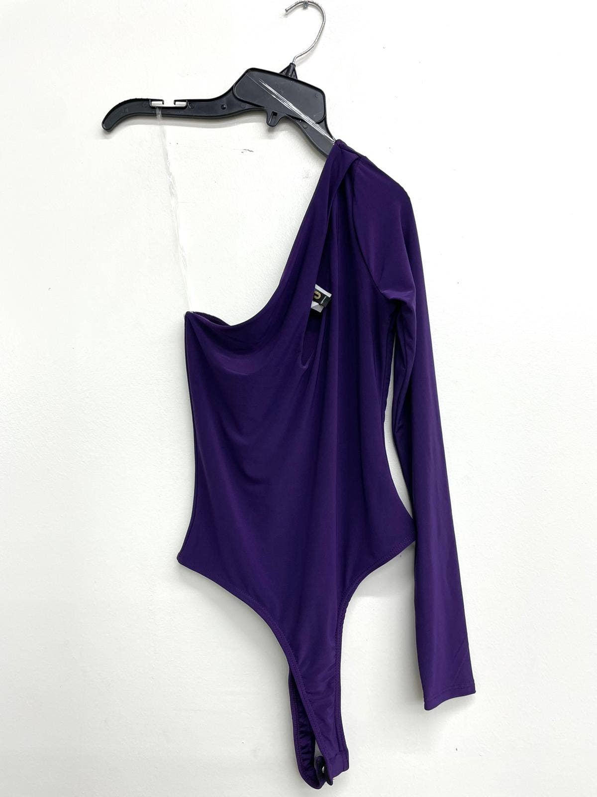 Uptown Apparel - Venta al por mayor Body - Mujer - Body con forro de tanga recortado con un solo hombro J677818