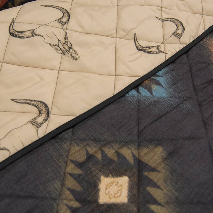 American Heritage Textiles - Wholesale Bedding Set - Donna Sharp Phoenix Quilt Set