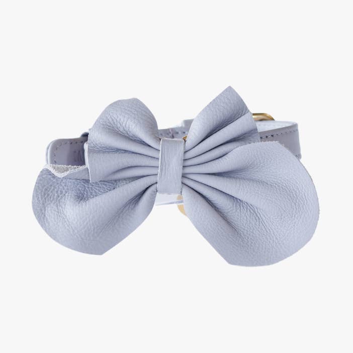 Luxe Leren Vlinderstrik voor Honden - Lila Paars for wholesale by The Dog Musthaves