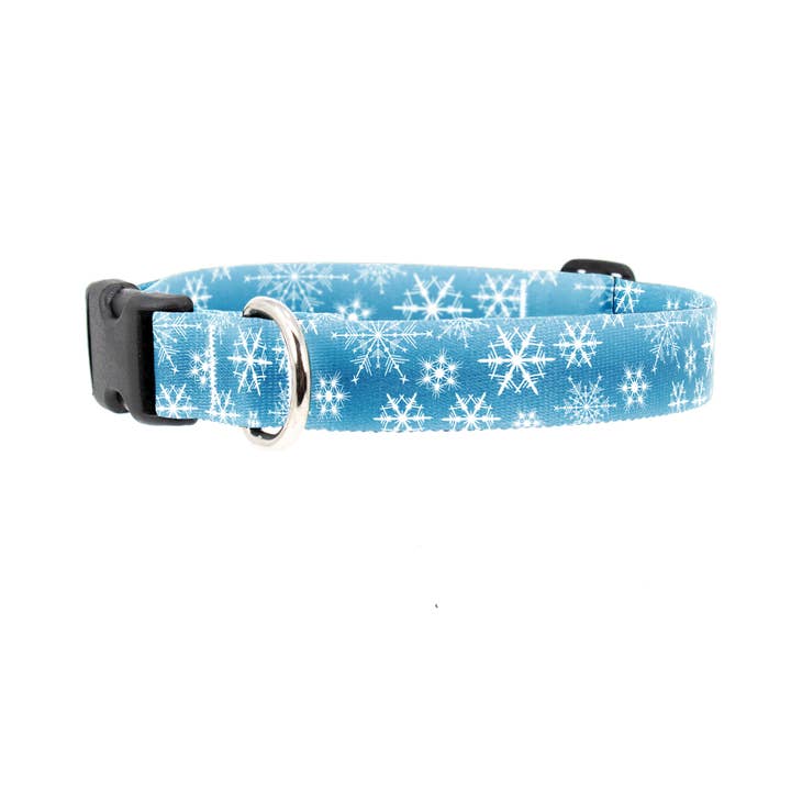 Collier pour chien Snowflake - Fabriqué aux États-Unis pour la vente par Buttonsmith
