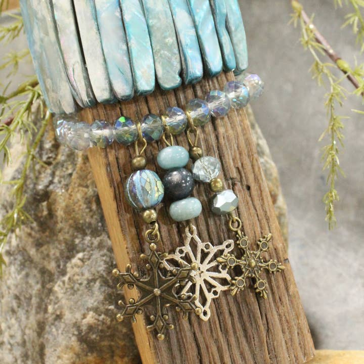 The Primitive Peddler, Inc. - Wholesale Charm/Dangle Bracelet - Snowflakes Falling Shades Of Blue Bracelet Set4