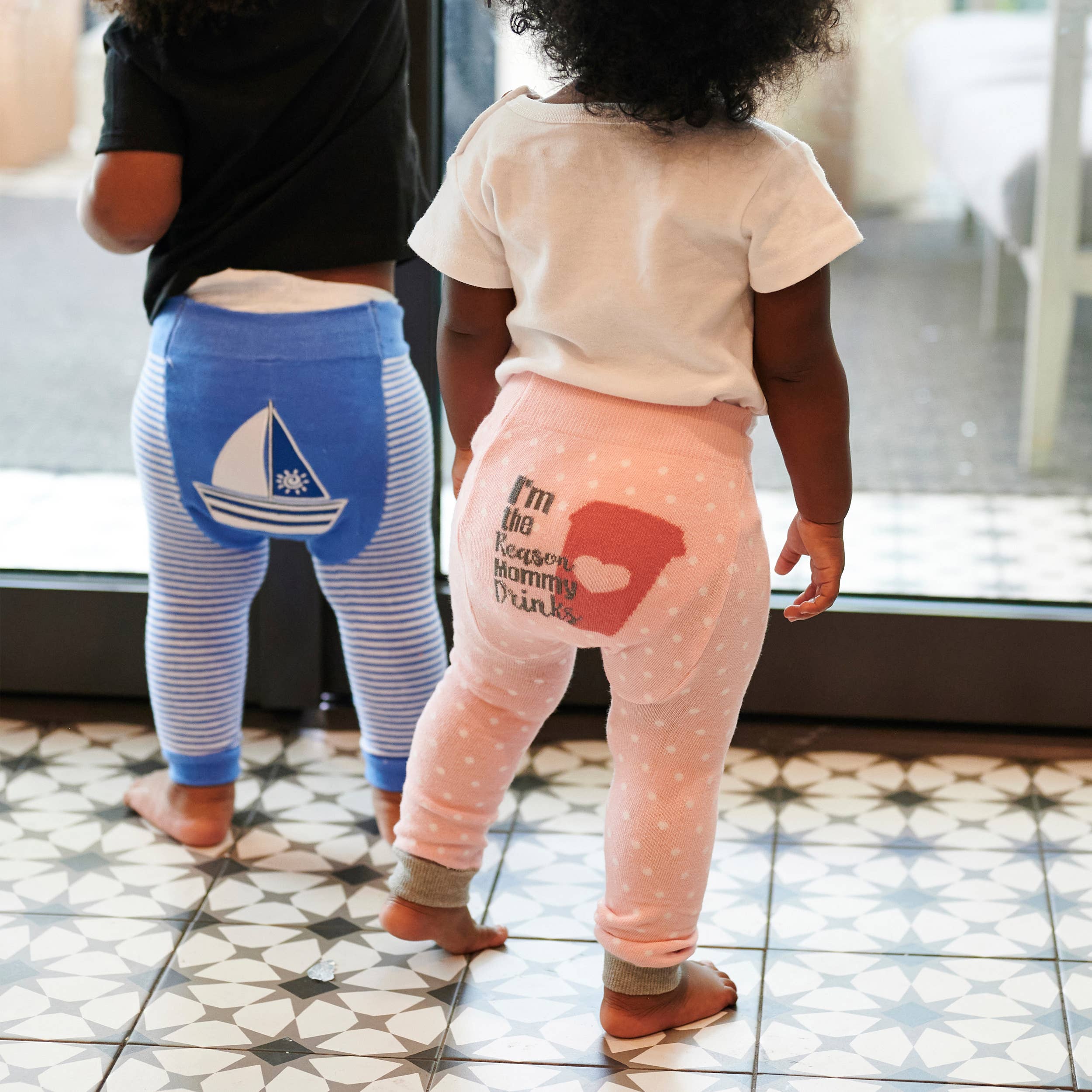 Boogie Toes – Großhandel Hose – Baby – Mommy Drink Coffee - Baby Expression Strumpfhose4