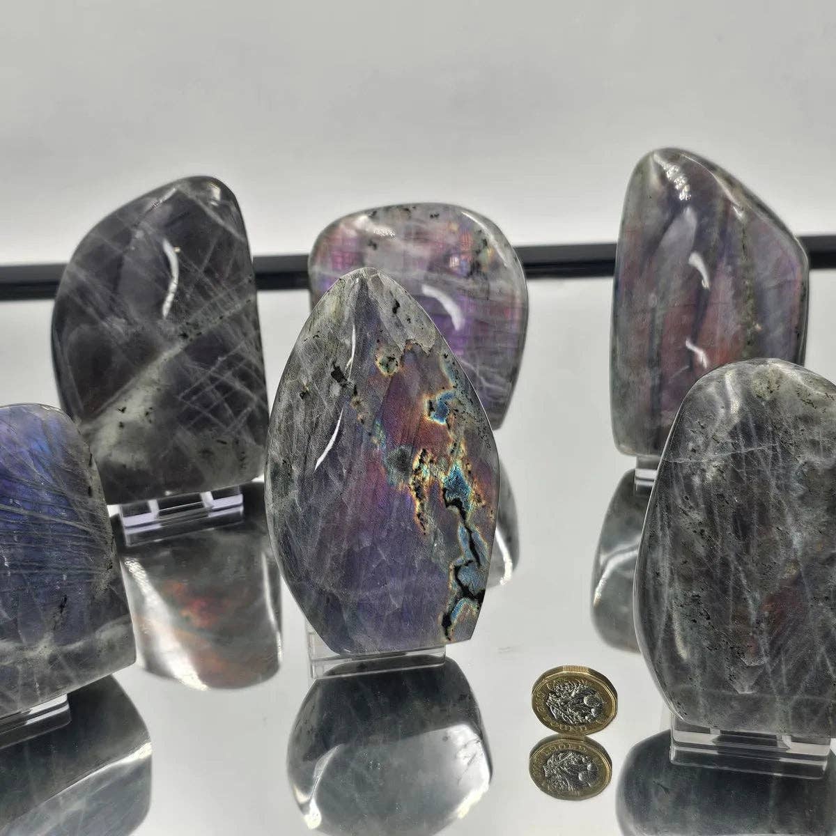 Distinction Crystals - Wholesale Spirituele steen/kristal - Grote Paarse Labradoriet Kristal Vrije Vormen 400-500g3