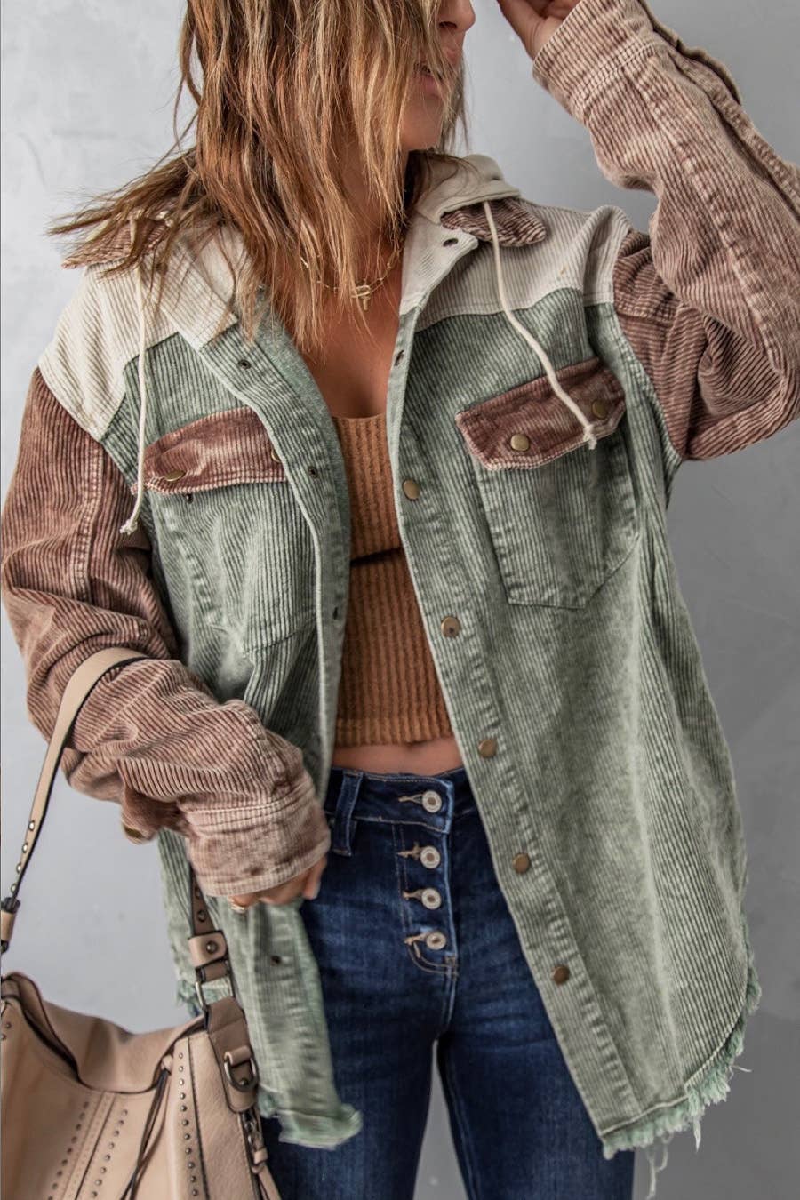 UNISHE - Vente Veste – femme - Veste à capuche à double poche contrastée de couleur patchwork TOPW14533